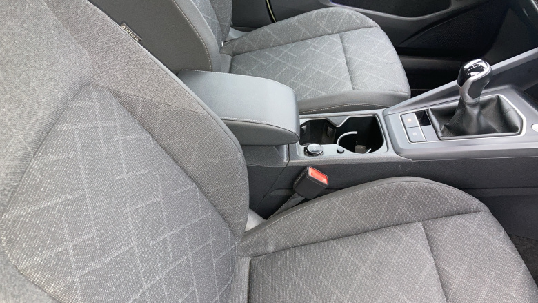 Volkswagen Golf 1.5 TSI Life 5dr Petrol Hatchback